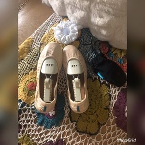 Tieks Blush Patent EUC (plus flower and tote)